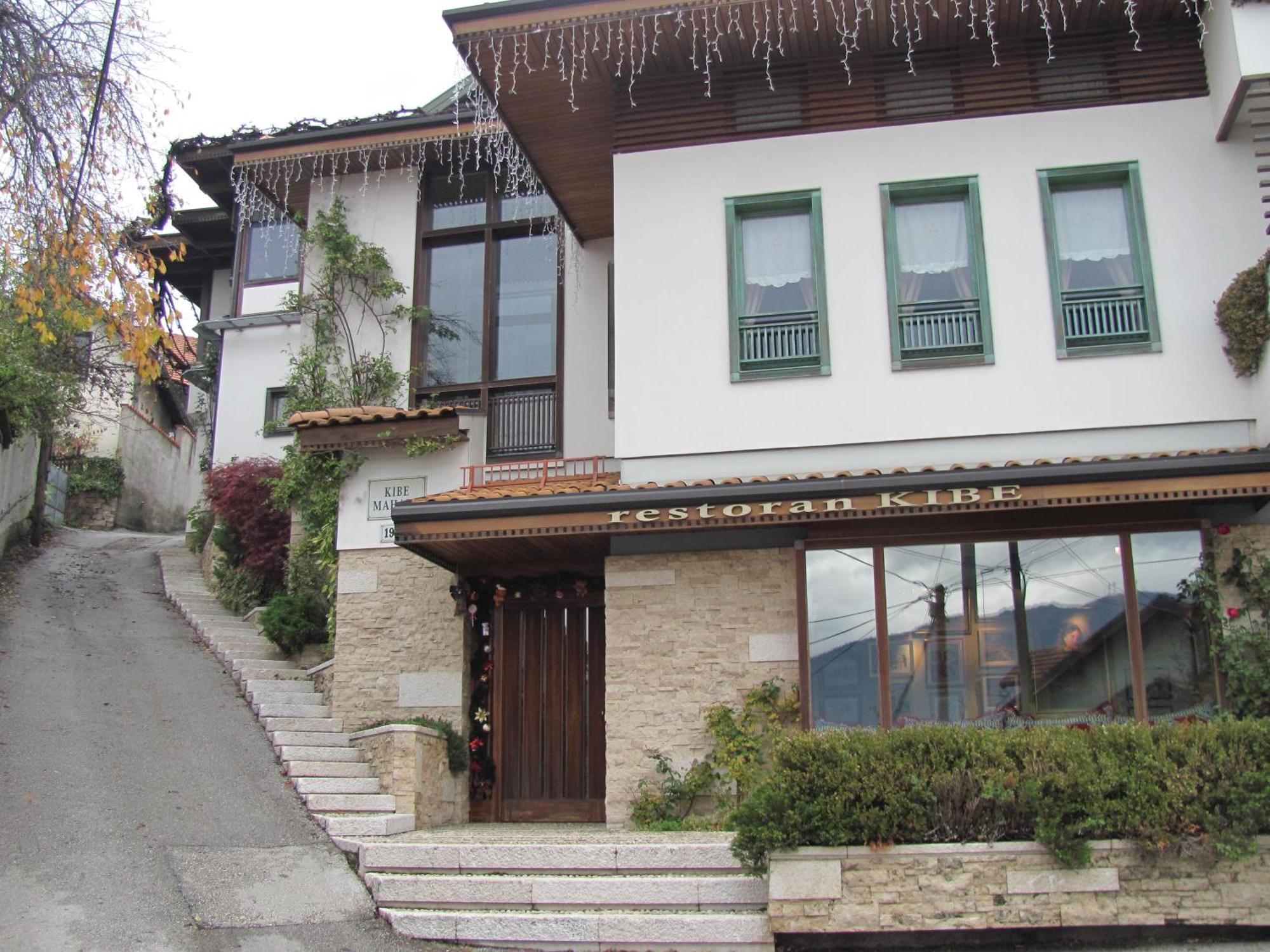 Apartment Safir - Free Parking 塞拉耶佛 外观 照片
