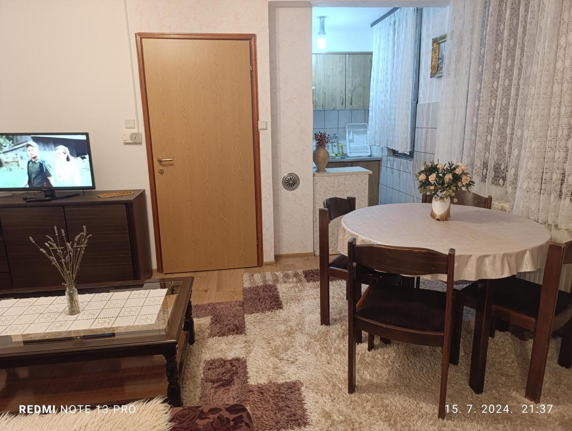 Apartment Safir - Free Parking 塞拉耶佛 外观 照片